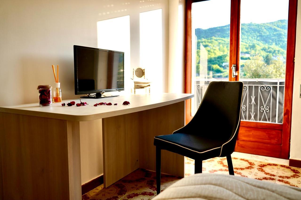 Atomos Bed & Breakfast Alvignano ภายนอก รูปภาพ