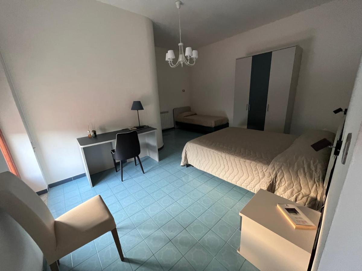 Atomos Bed & Breakfast Alvignano ภายนอก รูปภาพ