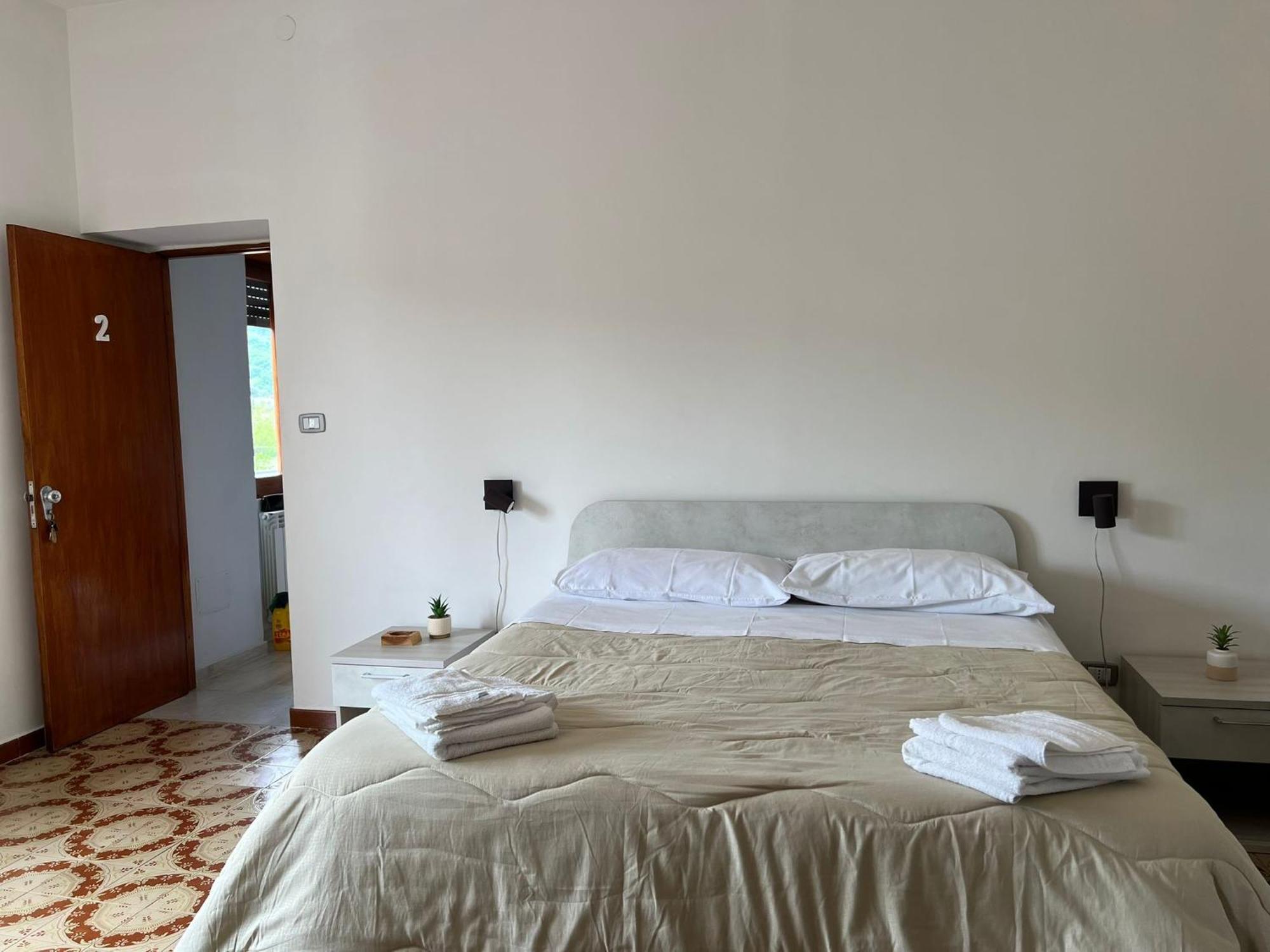 Atomos Bed & Breakfast Alvignano ภายนอก รูปภาพ